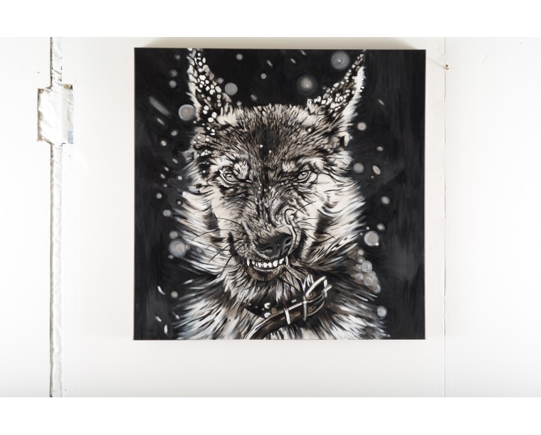 Black and white painting of a snarling wolf with bared teeth, by Kim Parrent